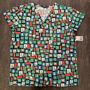 Cassandra O Womens Scrub Top Size S Christmas Santa Snowman Tree Print V-Neck